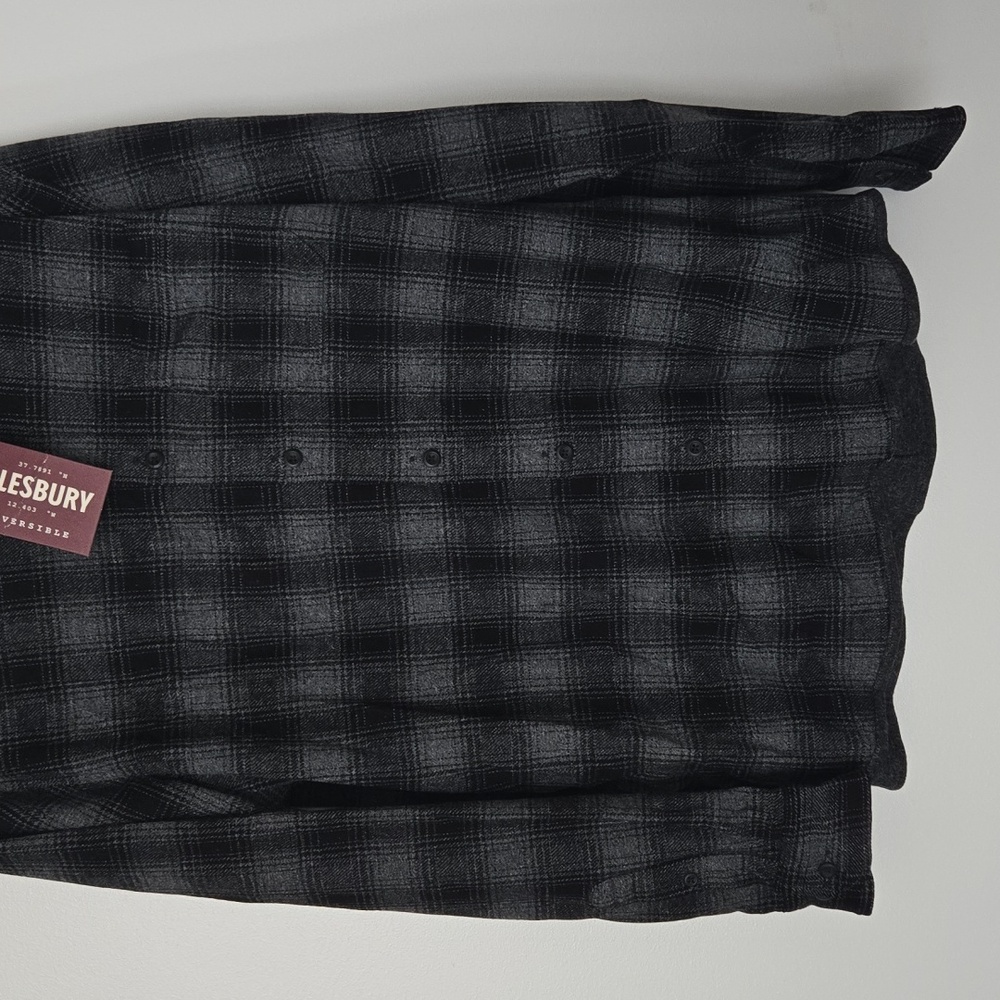 Alesbury Men's Medium Flannel REVERSIBLE Shirt Black & Gray Plaid Large Soft